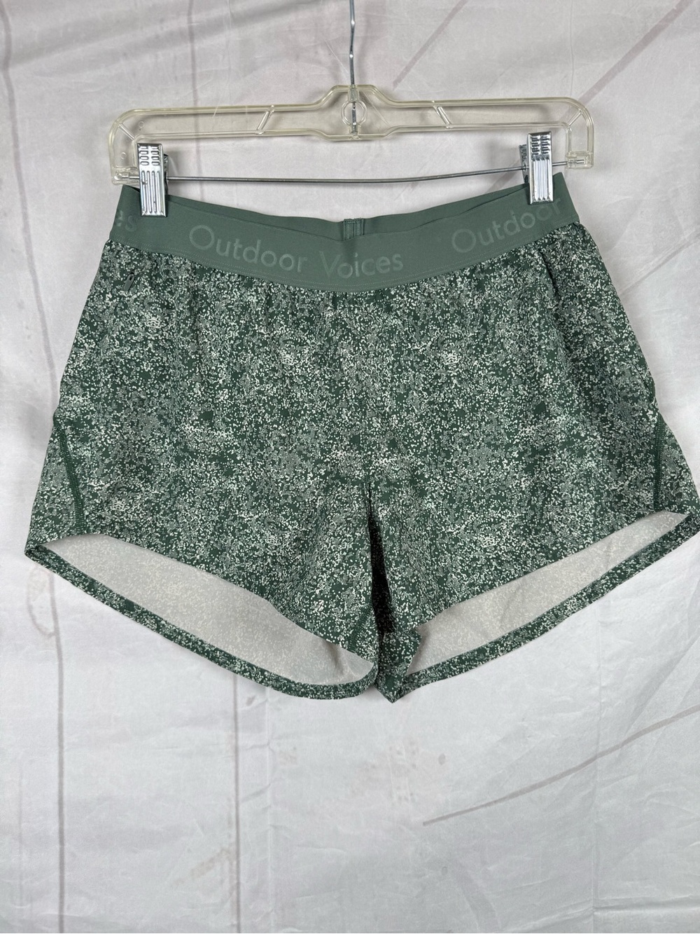 Outdoor Voices Relay Shorts in
Pebbled Forest Size Small